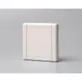 Nilfisk Sugekontakt DESIGN, kvadratisk 9x9 cm i hvid plast til montering i væg.