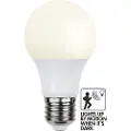 Star Trading LED-pære rørelsesensor E27 8,3W 2700K 806 lumen