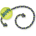 Kong SqueakAir Ball med tau - Økonomipakke: 2 x M/L