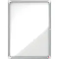 Nobo Premium Plus 9xa4 Ark Utendørs Display Med Magnetisk Bakgrunn I Hvitt