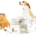 Doggy Village HUNDE- ELLER KATTEMATDISPENSER - AUTO-BUFFET FOR KJÆLdyr MT7130W