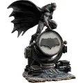 Iron Studios Dc Comics Deluxe Batman 1/10 Art Scale On Batsignal Zack Snyder´s Justice League 28 Cm Figur