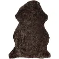 Skinnwille SkinnwilleSaueskinn CurlyBrunFeller & skinntepperFra Homeroom