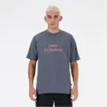 New Balance Relaxed Linear Kortarmet T-skjorte
