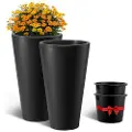 Vevor Sett med 2 høye plantekasser for utendørs inneplanter 24 tommer, svarte runde store plantekasser for veranda, terrasse, høye koniske blomsterpotter med moderne design og innebygd drenering