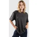 Blue Tomato Wavy Square Boyfriend T-skjorte svart