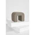 Pastill PastillOdette puff i bouclé 45x41 cmBrunFotskamler & pufferFra Homeroom