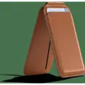 Satechi - Lomme for mobiltelefon - magnetisk - MagSafe-samsvar - veganlær - brun