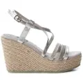 Xti for woman. 49029 Sandal 049029 ice - Wedge height: 10cm (40), 8 to 10 cm, Buckle, Casual, Grey