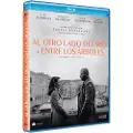 Divisa Al Otro Lado Del Río Y Entre Los Árboles Blu-ray