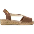 Toni pons Ella Sandaler