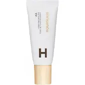 Hourglass Veil Hydrating Skin Tint 18