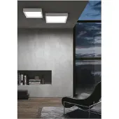 LINEA LIGHT Tara Q LED-taklampe, kantet, 30 x 30 cm