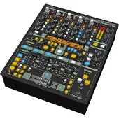 Behringer DDM4000 lydmikser 5 kanaler