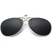 24.Se Aviator-solbriller med UV400-beskyttelse og svart-linsefarge