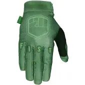 Fist Earth Stocker Hansker