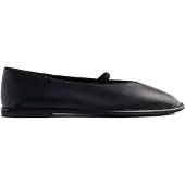 Gioseppo Okabena Mary Janes