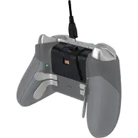 AFTERGLOW Xbox Batterikontroller For Spill-og Ladesett