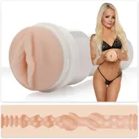 Fleshlight Girls Elsa Jean Tasty Vagina