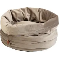 Designed By Lotte Fluco Katteseng