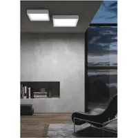 LINEA LIGHT Tara Q LED-taklampe, kantet, 30 x 30 cm