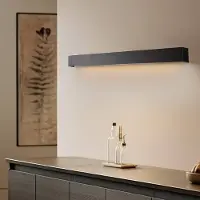 Euluna Vegglampe Straight M, 92 cm, svart