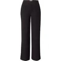 Object Sanne Aline Bukser