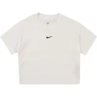 Nike Sportswear Essential Kortarmet T-skjorte