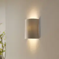 Duolla Vegglampe Idun, lys beige, 24 cm, kunstlær