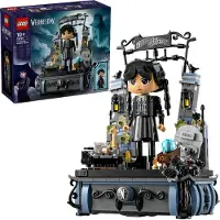 LEGO Wednesday 76780 Figur av Wednesday Addams