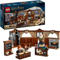 LEGO Harry Potter Hogwarts Castle: Charms Class Byggespill