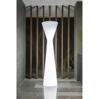 Newgarden Konika LED-gulvlampe, IP65 hvit