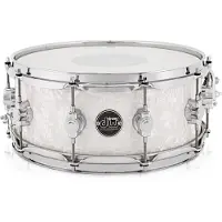 DW Drums Performance Serien 14" x 5.5" Skarptromme Hvit Marine