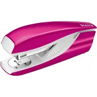 Leitz WOW - Stiftemaskin - 30 ark / 3 mm - 24/6, 26/6 - plast, metall - metallisk rosa