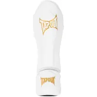 TAPOUT Par Correy Leggskinner