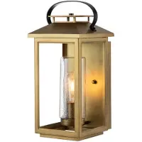 Quintiesse Utendørs vegglampe Atwater, lykt, messing, 44,5cm