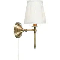 Markslöjd Vegglampe Manor, hvit/messingfarget, høyde 40 cm Stoff/metall