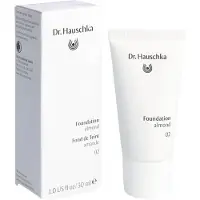 Dr. Hauschka Foundation 02 Almond