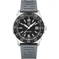 Luminox Xs.ca22m 44mm 20atm Quartz Analogical Klokke