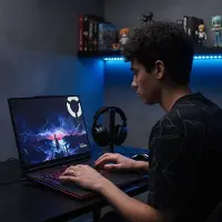 Lenovo Legion 9i Gen 10 18? Intel Intel Core Ultra 9 275HX Processor E-cores up to 4.60 GHz P-cores up to 5.40 GHz, Windows 11 Pro 64, 2 TB SSD M.2 2280 PCIe Gen5 Performance TLC - 83EYCTO1WWNO1