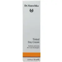 Dr. Hauschka Tinted Day Facial Tanning 30ml Fuktighetskrem