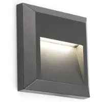 Faro Grant - kantet LED-vegglampe for utebruk