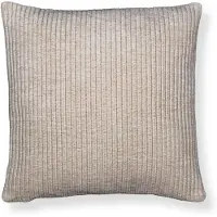 Borg Living Pyntepute 45x45 cm - Sandfarget sofapute med fløyelslook - Myk pute til sofaen -
