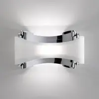 Selene LED-vegglampe Ionica med glassblende, krom