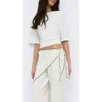 Gina Tricot  - Picot edge hip scarf - Skjerf og tørklær - Svart - ONESIZE - Dame