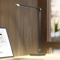 Molto Luce LED-skrivebordslampe FLOYD PRO, svart, 55 cm, CCT, dimbar