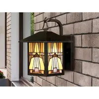 QUOIZEL Inglenook utendørs vegglampe, farget glass, H 31,4 cm