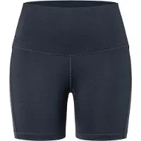 Super.natural Liquid Flow Shorts