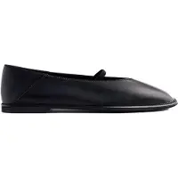 Gioseppo Okabena Mary Janes