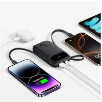 Baseus EnerFill FC31 QPow3 10 000 mAh 45 W powerbank med USB-C- og Lightning-kabler – svart